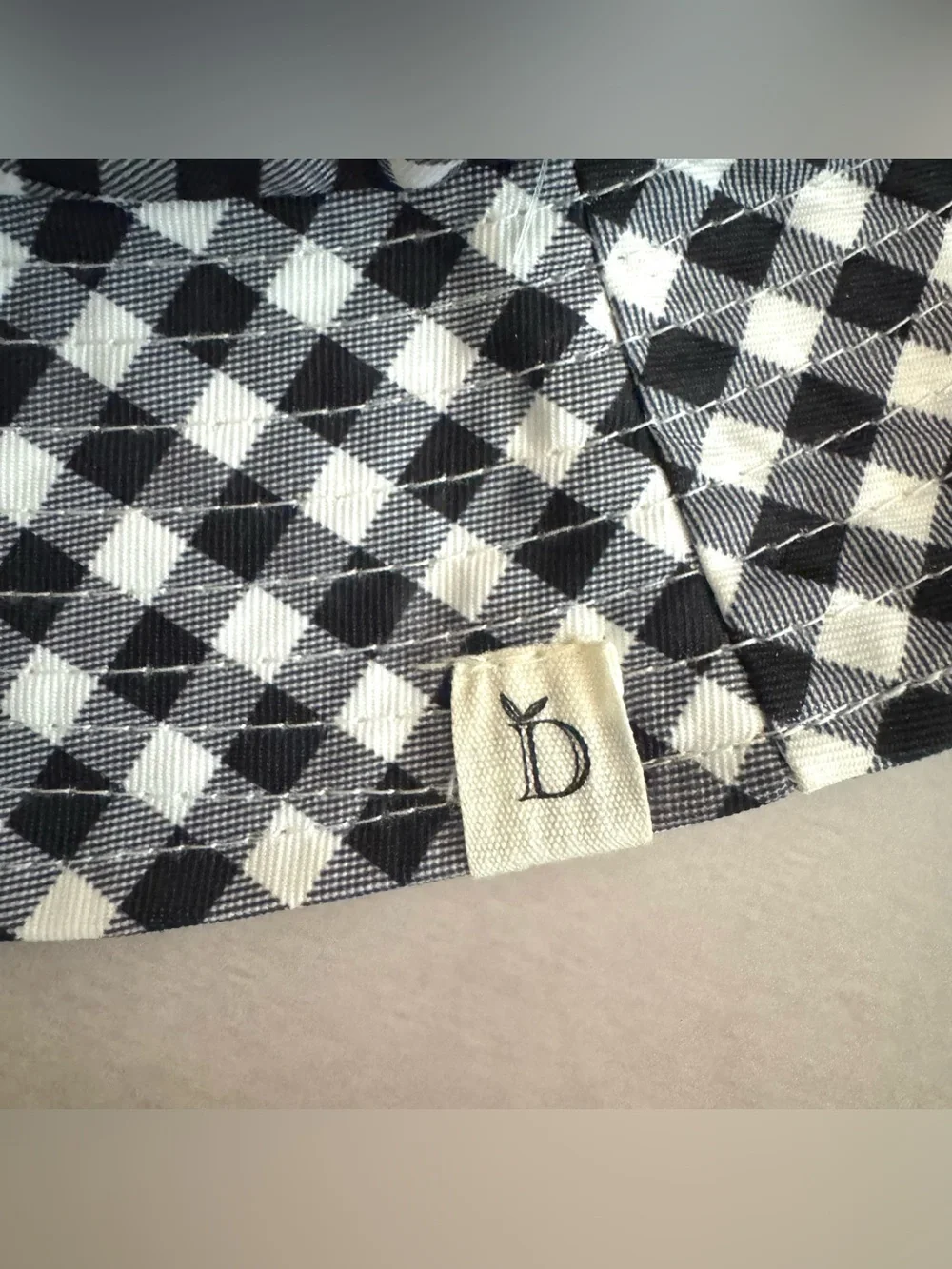 Do everything in love Black & White Gingham Bucket Hat